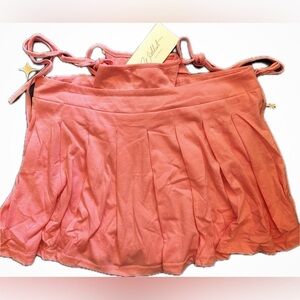 Wildcat fashion pleated skort with self tie medium